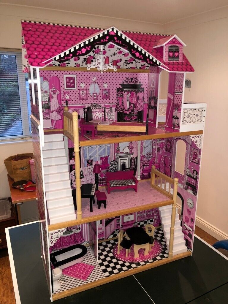 amelia kidkraft dolls house